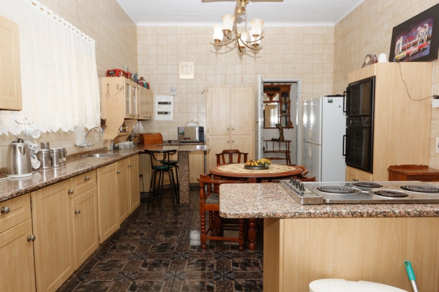 5 Bedroom Property for Sale in Wilkoppies North West